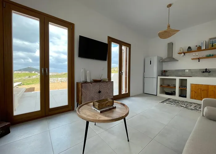 Gaia House * Hriszí Aktí