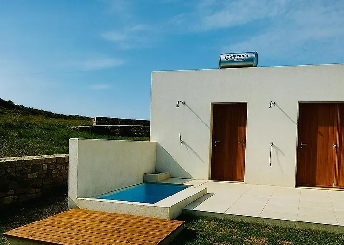 Gaia House Hriszí Aktí